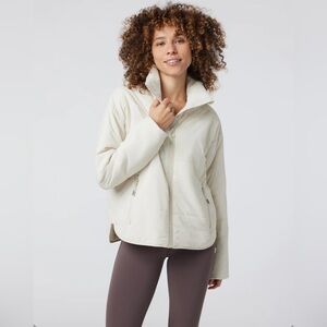 ▪️NWT Vuori Canyon Insulated Jacket in Bone in Medium